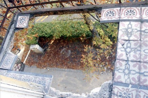 leszakadt-erkely (leszakadt, erkély, baleset, ingyenes, )