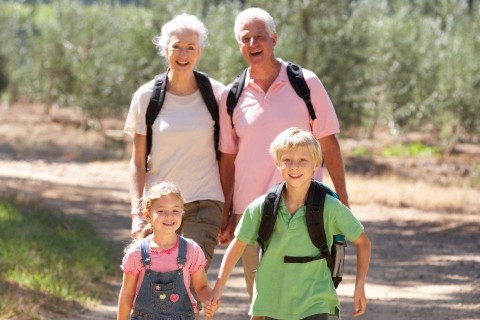 nagymama-unokák (nagyszülők, unoka, )