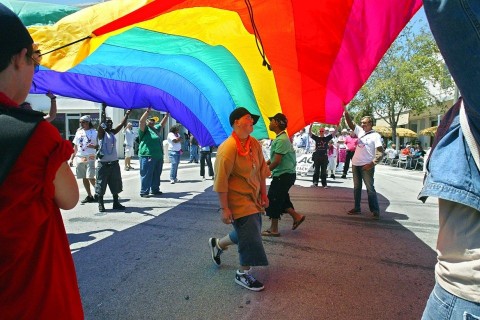 szivárvány-zászló (Coming Out Day)