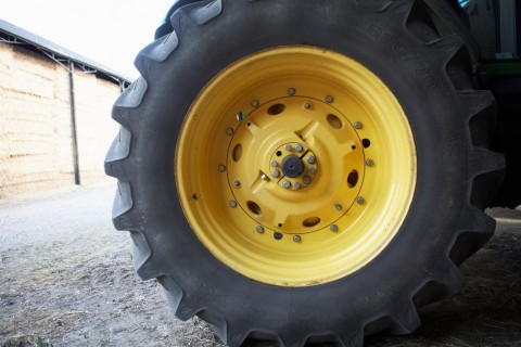 traktorgumi (traktorkerék)