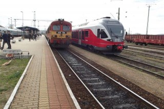 vonat(1)(960x640).jpg (közlekedés, vonat, busz)