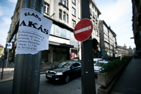 Eladó lakás (eladó lakás, ingatlan, ingatlanpiac)