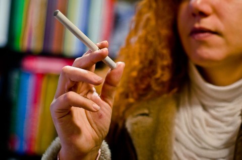 Elektromos cigaretták (dohányzás, elektromos cigaretta, nikotin, függőség)