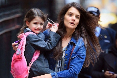 Katie Holmes (Katie Holmes, Suri)