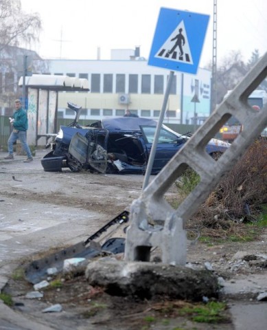 baleset (i) (baleset (i))