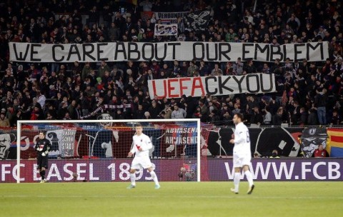 baseli szurkolók (basel fc, szurkolók, videoton fc, )