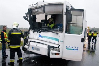 buszbaleset (ingyenes, )