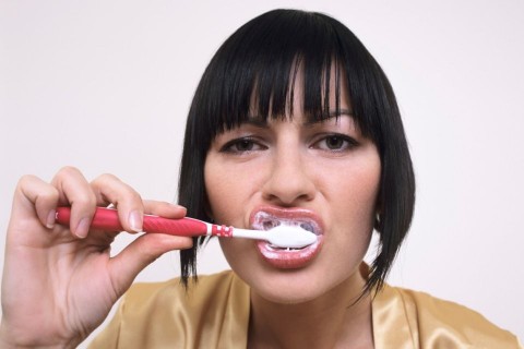 fogmosás (fogmosás)