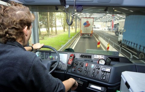 kamionsofor(210x140)(3).jpg (kamionsofőr, kamionos, )