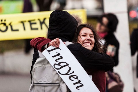 ölelkezés (ölelkezés)