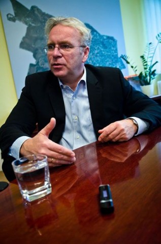 pokorni zoltán (pokorni zoltán, )