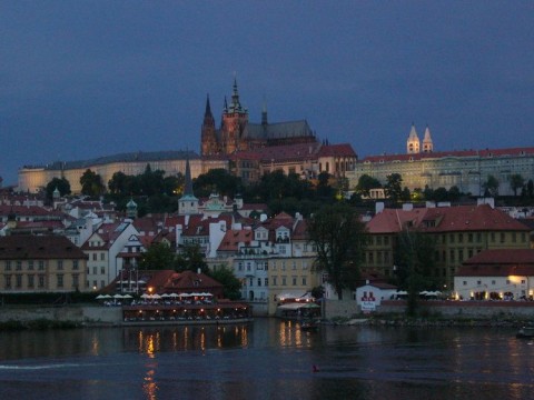 prága (prága)