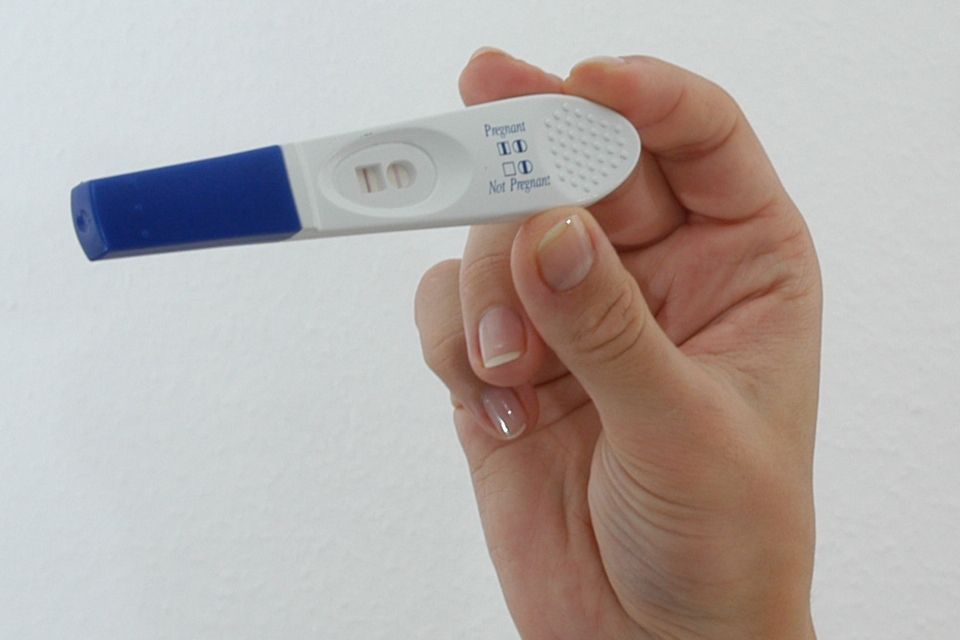 terhességi teszt (pozitív terhességi teszt)