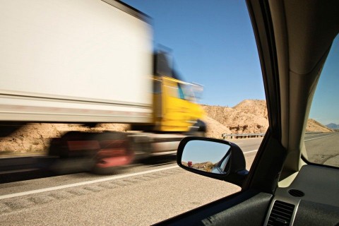 vezet (visszapillantó)