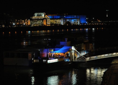 A38(960x640)(1).jpg (A38, Nemzeti színház)