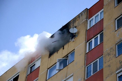 Lakástűz (lakástű)