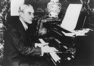 Ravel a zongoránál (zongora, zeneszerző, )