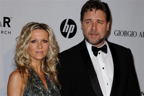 Russell-Crowe-Danielle-Spencer(960x640).jpg (russell crowe, danielle spencer, )