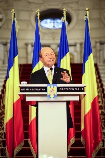 Traian-Basescu-(960x640)(1).jpg (traian basescu, )