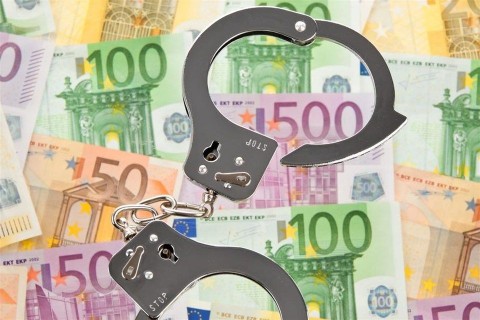 euro(960x640).jpg (euró, bilincs, csalás, feketegazdaság, )