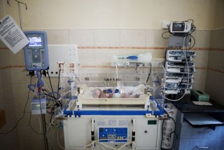 inkubátor (inkubátor, baba, koraszülött, csecsemő, )