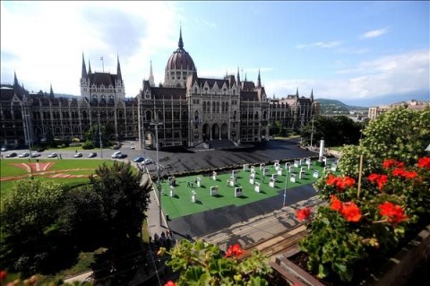 kossuth-ter(210x140)(1).jpg (kossuth tér)