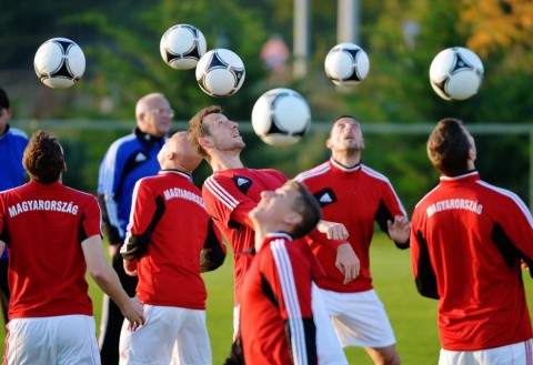 magyar válogatott (magyar válogatott, labdarúgás, elek ákos)