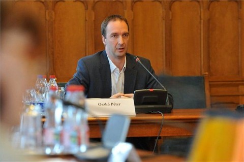 oszkó péter (oszkó péter, )