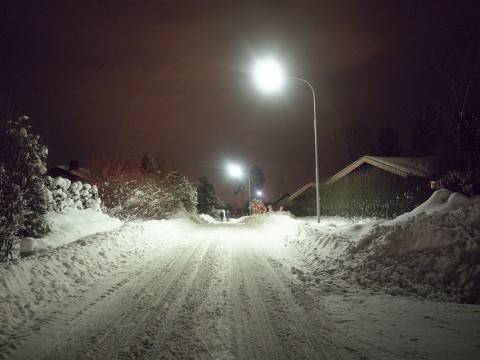 sötét utca (utca, havazás, este, )