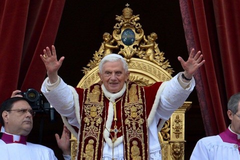 xvi-benedek pápa (karácsonyi urbi et orbi)