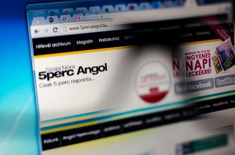 5 perc angol (5 perc angol)