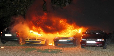 Égő autók (égő autó, )