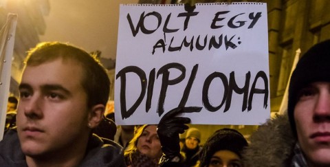 Egyetemista(2)(210x140)(1).jpg (egyetemista)