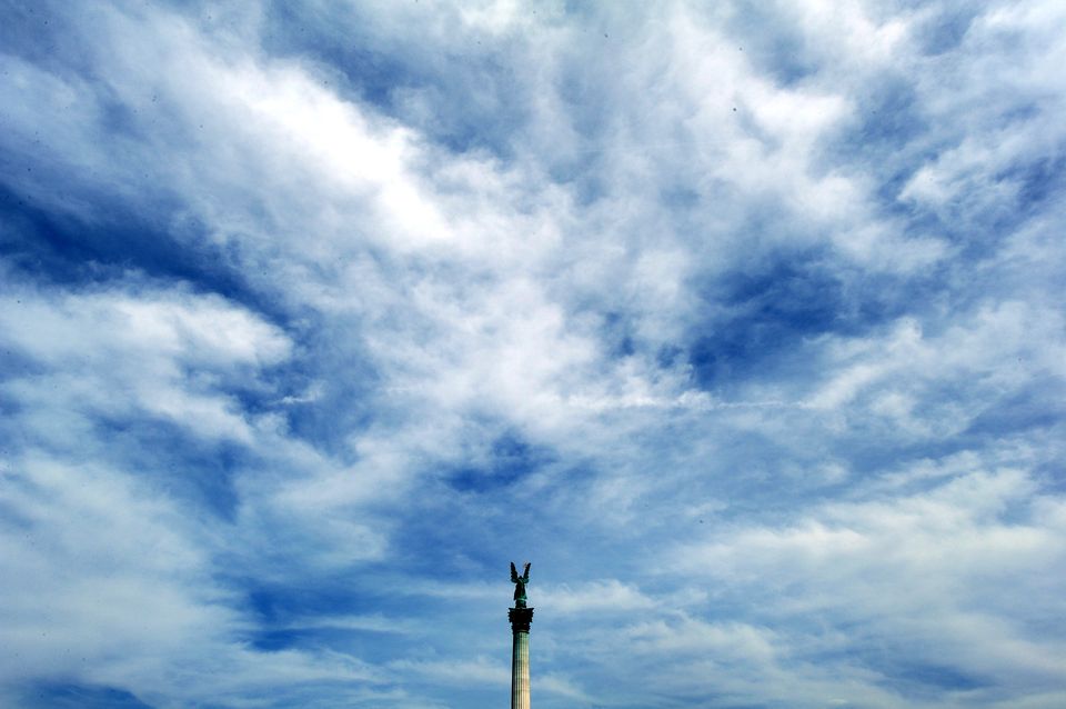 Felhők Budapesten (budapest, felhők, hősök tere, )