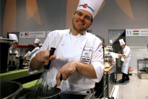 Széll Tamás, a Michelin-csillagos Onyx étterem séfje (Széll Tamás, a Michelin-csillagos Onyx étterem séfje)