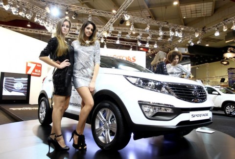 autókiállítás (autókiállítás, hostess)