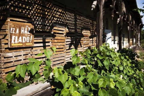 haz-elado(210x140)(1).jpg (eladó ház, ingatlan, telek, )