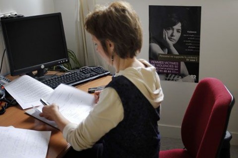 irodai dolgozó (irodai dolgozó, dolgozó, )