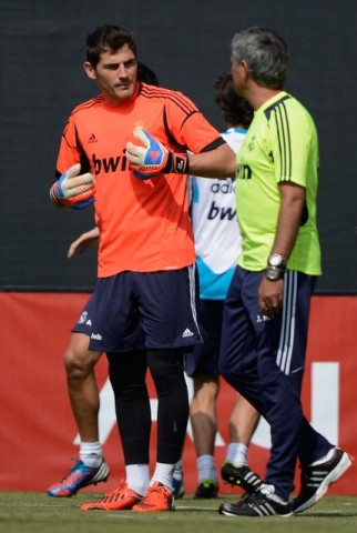 jose mourinho, iker casillas (jose mourinho, )