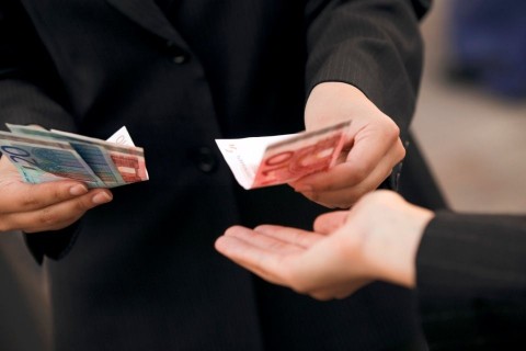 korrupcio(3)(210x140)(1).jpg (korrupció, )