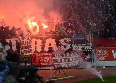 pirotechnika (pirotechnika, )