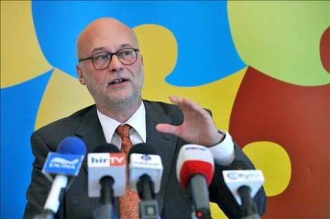 szabo-mate(210x140)(3).jpg (szabó máté)