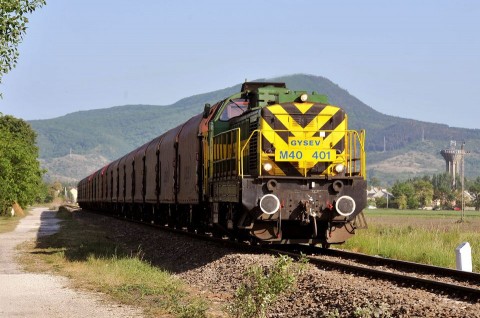 tehervonat (tehervonat, )