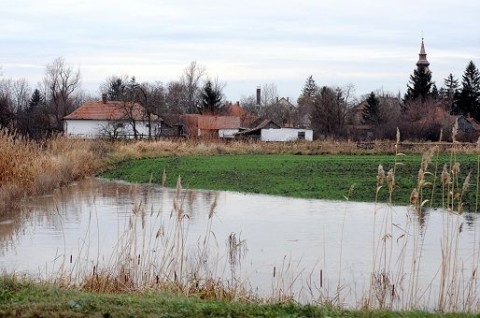 Arviz-Zsakanal(210x140)(1).jpg (árvíz, berettyó, )