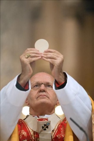 Erdo-Peter(210x140)(3).jpg (erdő péter, szentmise, karácsony, )