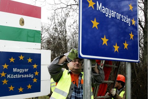 Hatar(210x140)(2).jpg (határátkelő, )