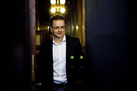 Szijjártó Péter (Szijjártó Péter)
