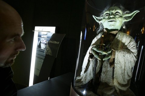 Yoda (yoda)