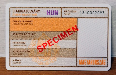 diakigazolvany(210x140)(1).jpg (diákigazolvány)