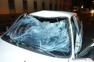 gyalogos gázolás (gyalogos gázolás)